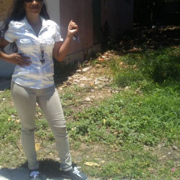 Fancy silky Button up shirt w classy design scrunches - Picture 2 of 7